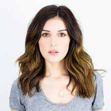 Shenae Grimes Beech